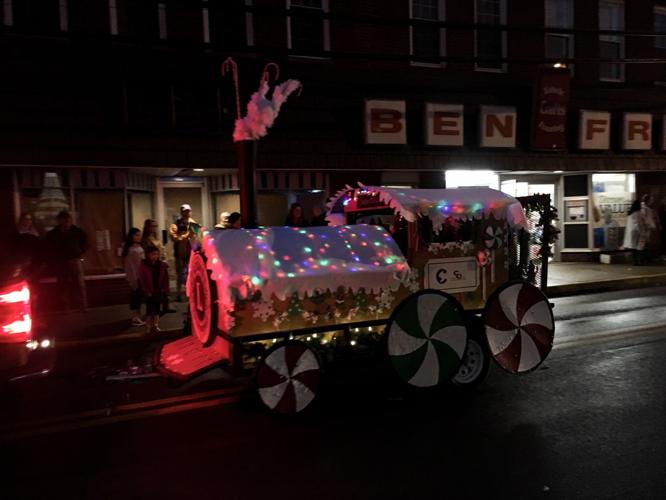 https://bloximages.newyork1.vip.townnews.com/wvgazettemail.com/content/tncms/assets/v3/editorial/7/af/7af787e9-f368-5e89-a587-58ffef986847/60d231f821adf.image.jpg?resize=666%2C500